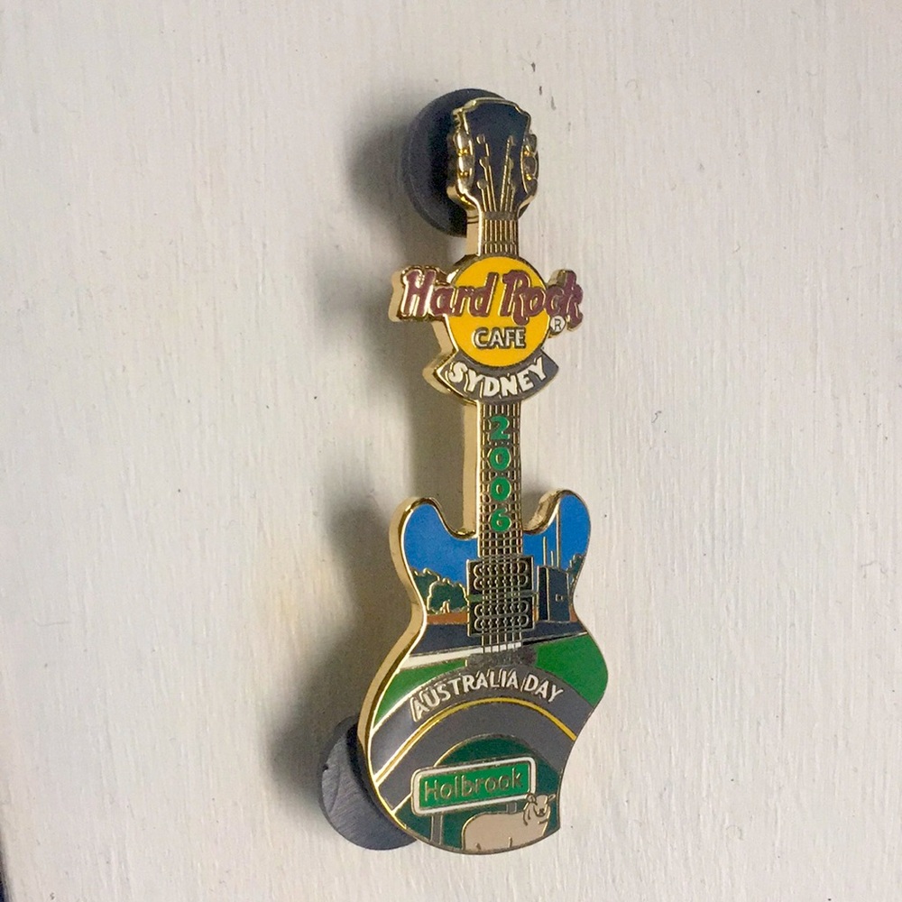 Hard Rock Cafe Australia Day 2006 Sydney pin
